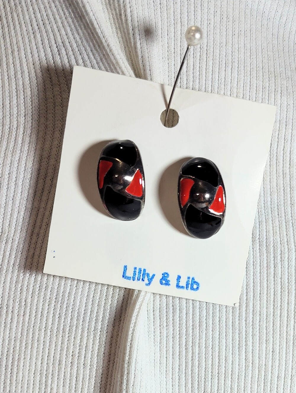 Fashion Jewelry Black and Red Enamel Clip-On Earrings